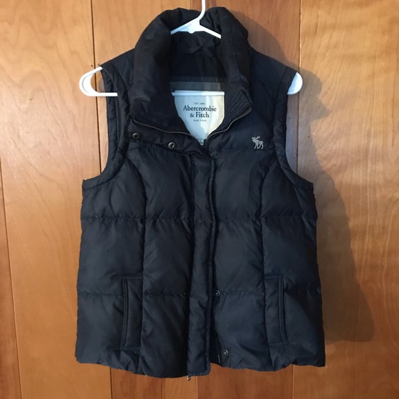 Abercrombie & Fitch Jackets & Blazers - Abercrombie & Fitch | Navy Puffer Vest Size L